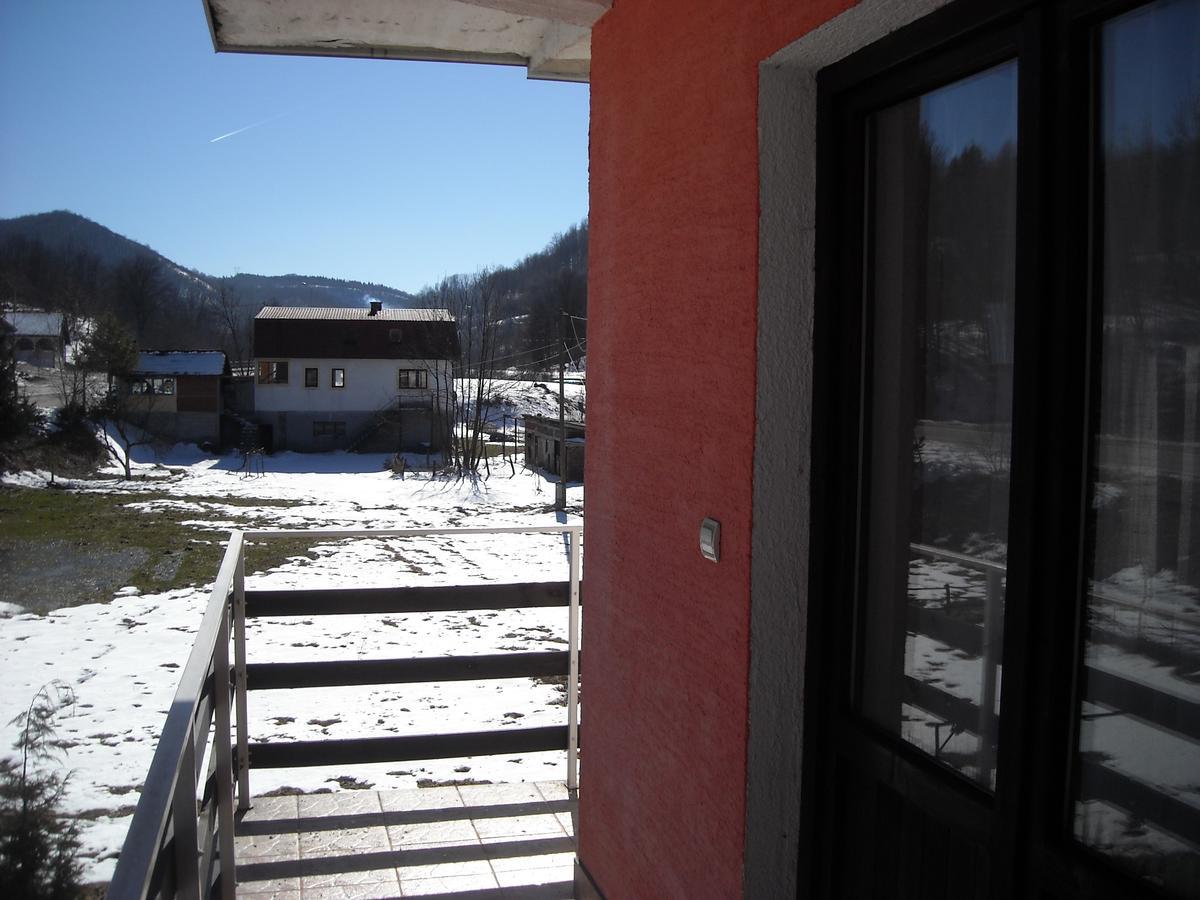 Motel Sretno Good Luck Trnovo Εξωτερικό φωτογραφία