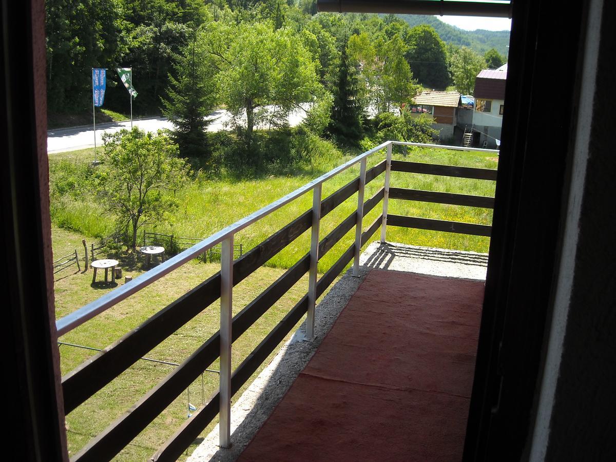 Motel Sretno Good Luck Trnovo Εξωτερικό φωτογραφία