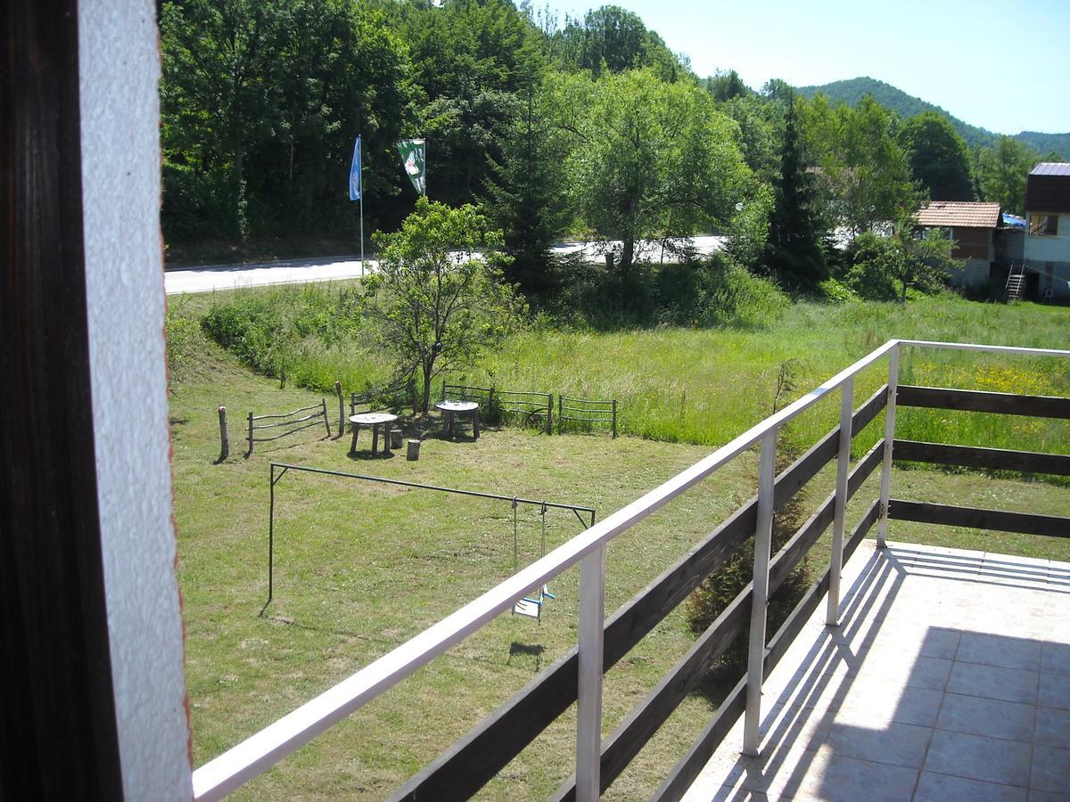 Motel Sretno Good Luck Trnovo Εξωτερικό φωτογραφία
